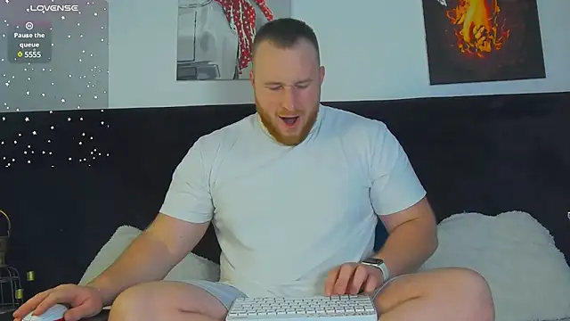 Snapshot of RoddyStill chatting on January 2025 07:45:01 AM RoddyStill online show from January 2025 07:45:01 AM