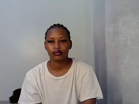 Snapshot of Sweet_Vinkah chatting on April 2026 06:24:02 PM Sweet Vinkah online show from April 2026 06:24:02 PM
