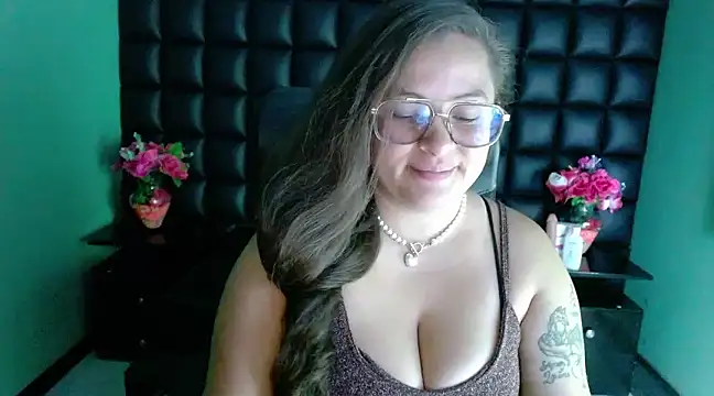 SaraThomso online show from December 2024 02:53:01 AM