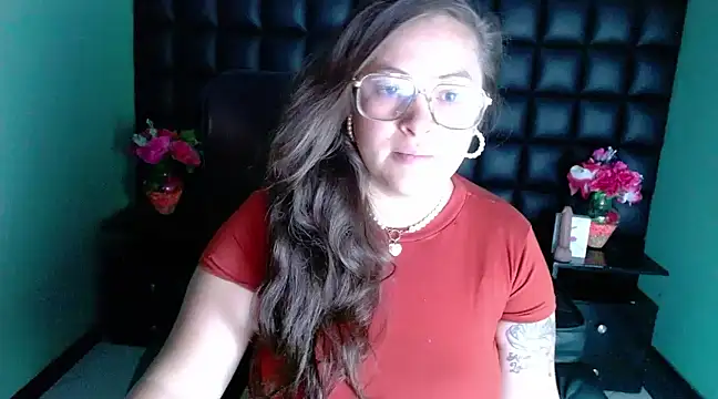 SaraThomso online show from December 2024 03:04:01 AM