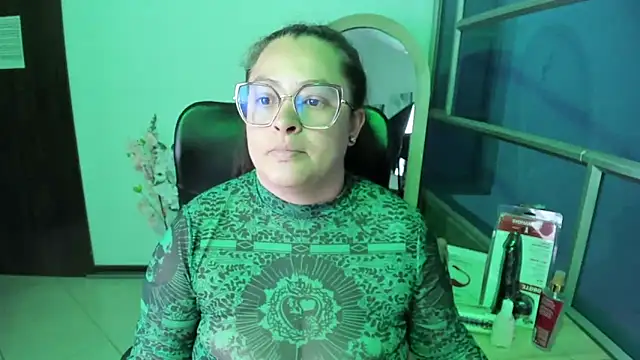 SaraThomso online show from September 2025 03:17:01 AM