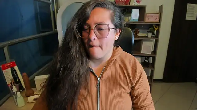 SaraThomso online show from November 2025 03:17:01 AM