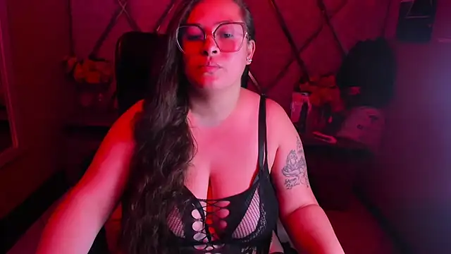 SaraThomso online show from November 2025 03:38:02 AM