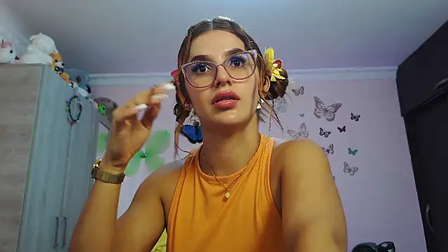 caroline jonson online show from January 2026 07:48:02 PM