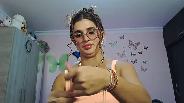 caroline jonson online show from February 2026 09:52:01 PM