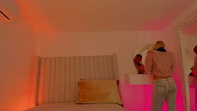 Shelynna azzul online show from March 2026 08:41:02 PM