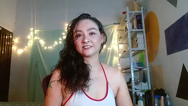 Snapshot of Kaory_32 chatting on June 2026 12:00:01 AM Kaory 32 online show from June 2026 12:00:01 AM