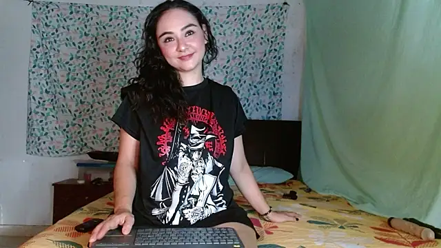 Snapshot of Kaory_32 chatting on August 2026 05:01:01 PM Kaory 32 online show from August 2026 05:01:01 PM