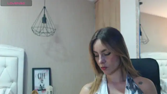 Snapshot of Samantha_buny chatting on July 2026 05:09:02 AM Samantha buny online show from July 2026 05:09:02 AM
