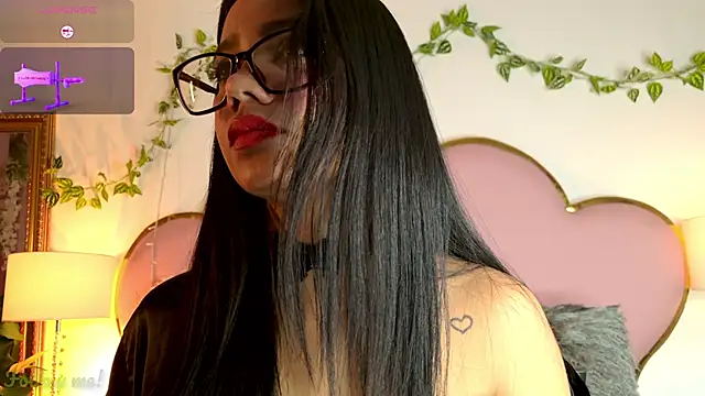 SenniaBella online show from January 2026 01:16:02 PM