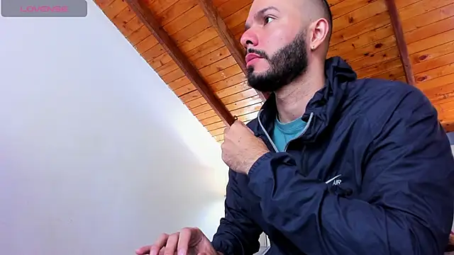 Tom Bailey online show from November 2025 01:11:01 PM