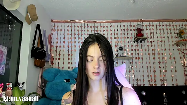 lucyy tay online show from September 2025 09:09:01 AM