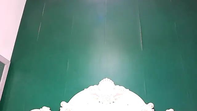 Snapshot of ArielBurn chatting on July 2026 08:44:02 PM ArielBurn online show from July 2026 08:44:02 PM