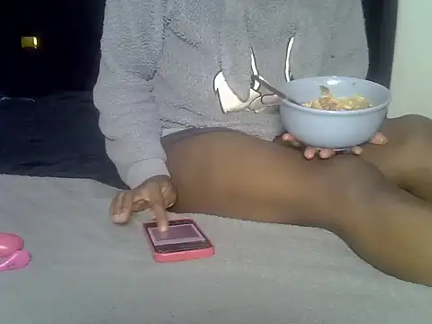 Its tyra online show from March 2026 04:49:02 AM