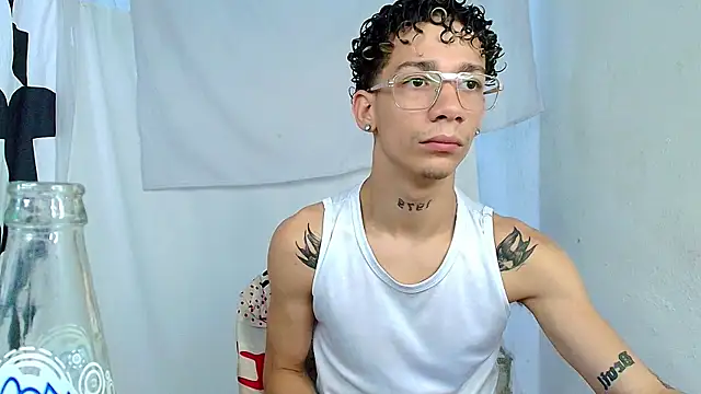 Snapshot of mateodeamjo chatting on June 2026 03:12:01 AM mateodeamjo online show from June 2026 03:12:01 AM