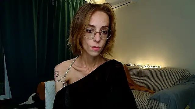 amber quell here online show from June 2026 05:03:04 PM