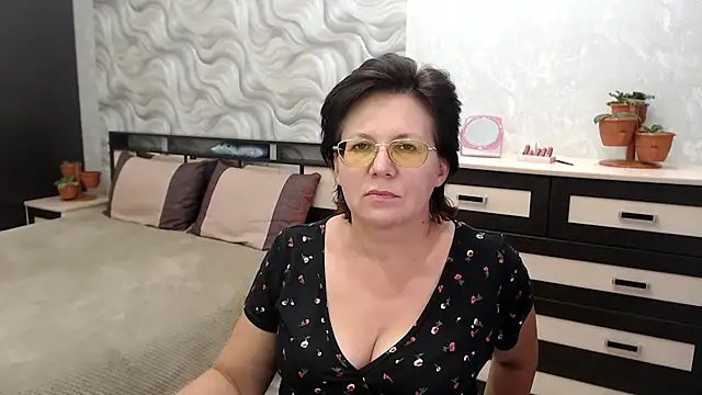 VitaCharm online show from December 2024 07:36:01 PM