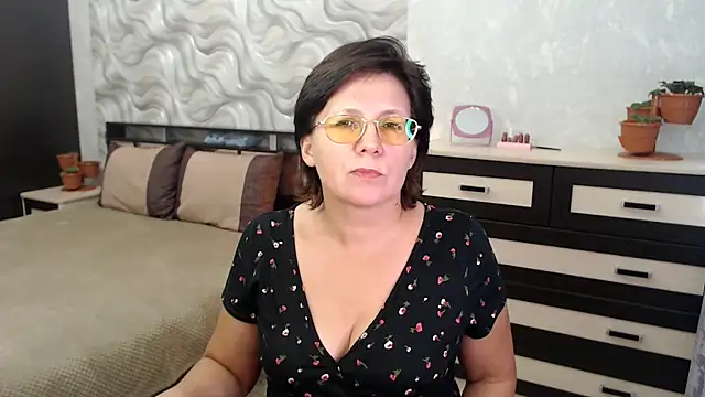 VitaCharm online show from December 2024 07:45:02 PM