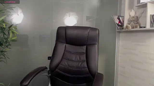 BustyAllyy online show from March 2025 11:32:02 PM