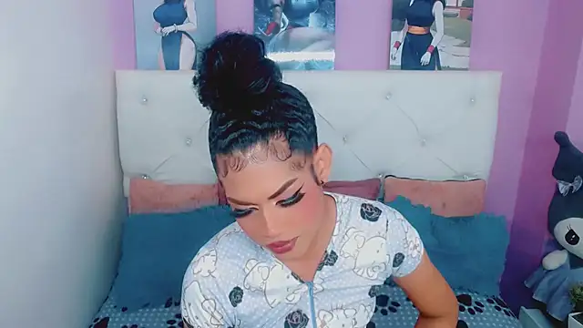 Snapshot of Amanda_bigx chatting on May 2026 01:23:02 AM Amanda bigx online show from May 2026 01:23:02 AM