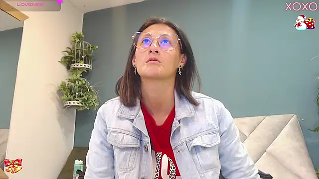 SharisWillian online show from November 2025 03:31:01 AM