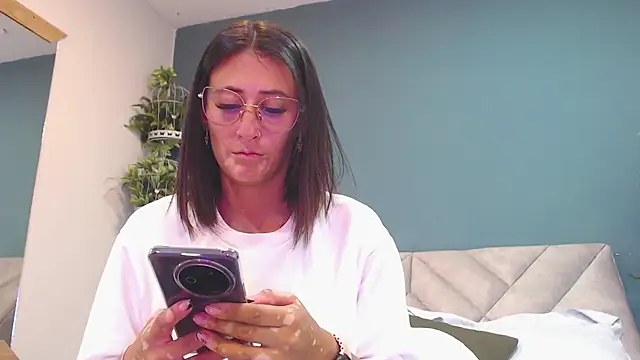 SharisWillian online show from January 2026 04:18:02 AM