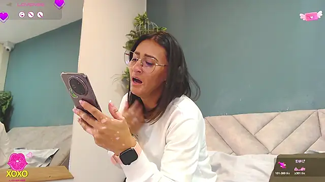 SharisWillian online show from February 2026 03:39:01 AM