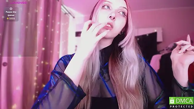 Snapshot of JustMeowGirl chatting on June 2026 05:56:01 AM JustMeowGirl online show from June 2026 05:56:01 AM
