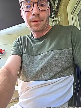 Schnubby1 online show from June 2026 01:56:01 PM