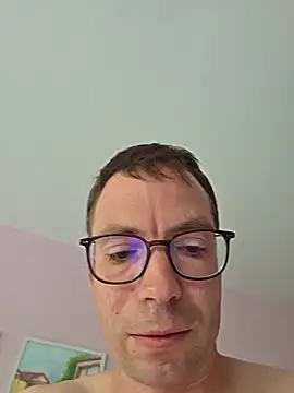 Schnubby1 online show from June 2026 08:17:01 AM