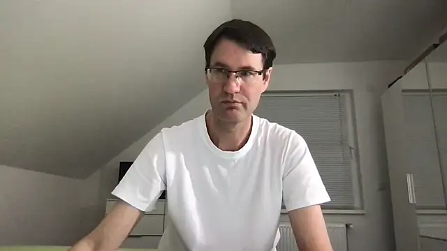 zxzx cam1 online show from March 2025 03:49:02 PM