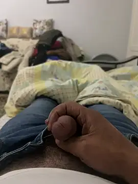 sikergecer3435 online show from April 2026 08:59:01 PM