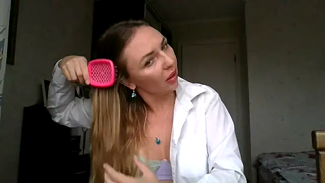 AngelinaLove28 online show from November 2025 07:51:01 AM