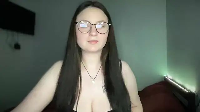 Snapshot of LocaAlis chatting on October 2025 04:08:02 PM LocaAlis online show from October 2025 04:08:02 PM