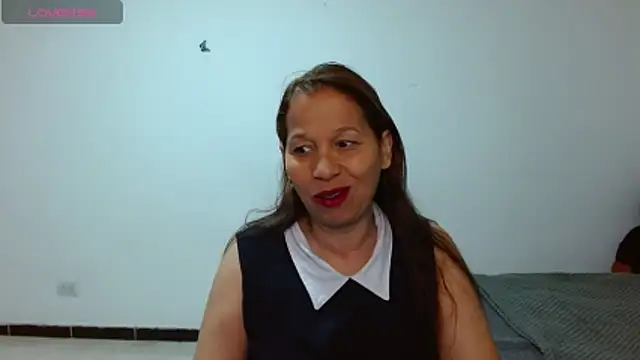 Snapshot of CaroMasha chatting on May 2026 05:54:02 PM CaroMasha online show from May 2026 05:54:02 PM
