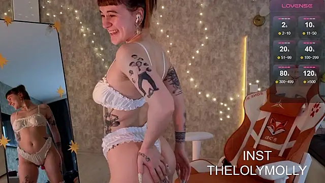 LolyMolli online show from November 2025 11:01:02 AM