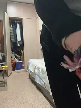 Kamaleonix online show from March 2025 09:10:02 PM