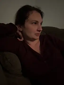Snapshot of MilfyMrsRobinson chatting on March 2025 02:01:02 AM MilfyMrsRobinson online show from March 2025 02:01:02 AM