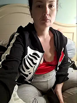 Snapshot of MilfyMrsRobinson chatting on March 2025 11:09:02 AM MilfyMrsRobinson online show from March 2025 11:09:02 AM