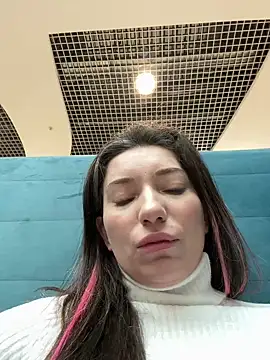 MooonReal online show from March 2025 03:13:02 AM