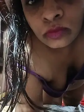 Snapshot of Love_Jenny chatting on July 2026 07:04:01 AM Love Jenny online show from July 2026 07:04:01 AM