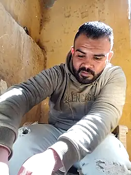 ListedLoin online show from February 2025 10:47:02 AM