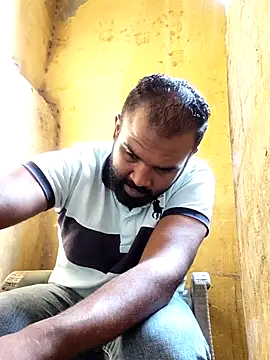 ListedLoin online show from November 2025 12:40:02 PM