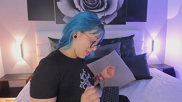 sofi bakerr online show from October 2025 11:38:01 AM