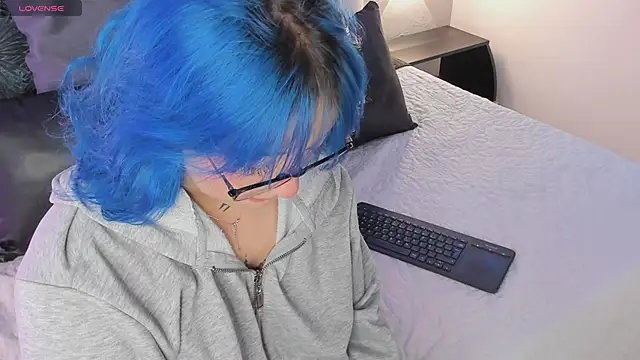 sofi bakerr online show from November 2025 11:43:02 AM