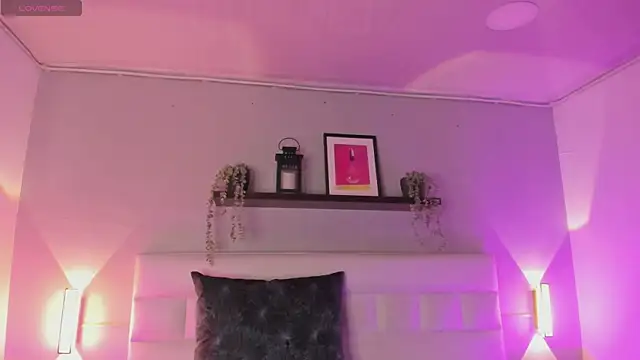 sofi bakerr online show from April 2026 11:38:02 AM