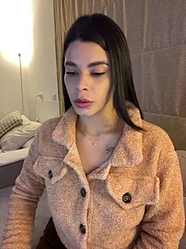 Snapshot of DaryRos chatting on May 2026 11:23:01 PM DaryRos online show from May 2026 11:23:01 PM