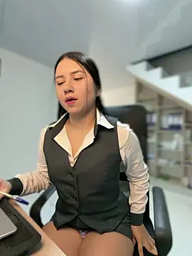 VAL PRINCESS online show from March 2026 12:15:01 AM