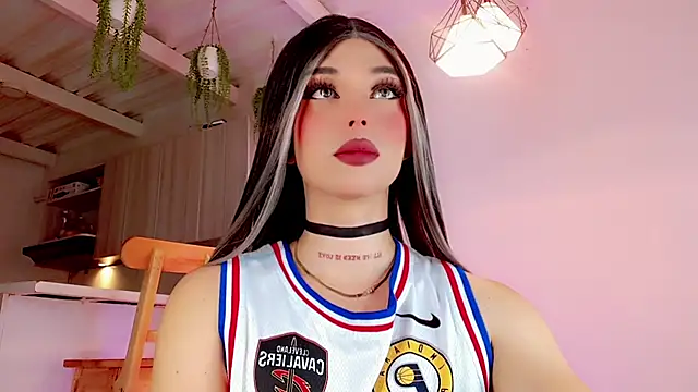 Snapshot of Marian_LV chatting on February 2025 08:32:02 AM Marian LV online show from February 2025 08:32:02 AM