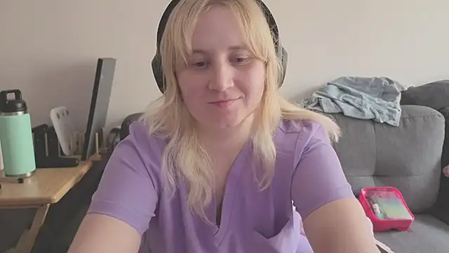 Glitch Witch online show from July 2026 05:39:01 PM